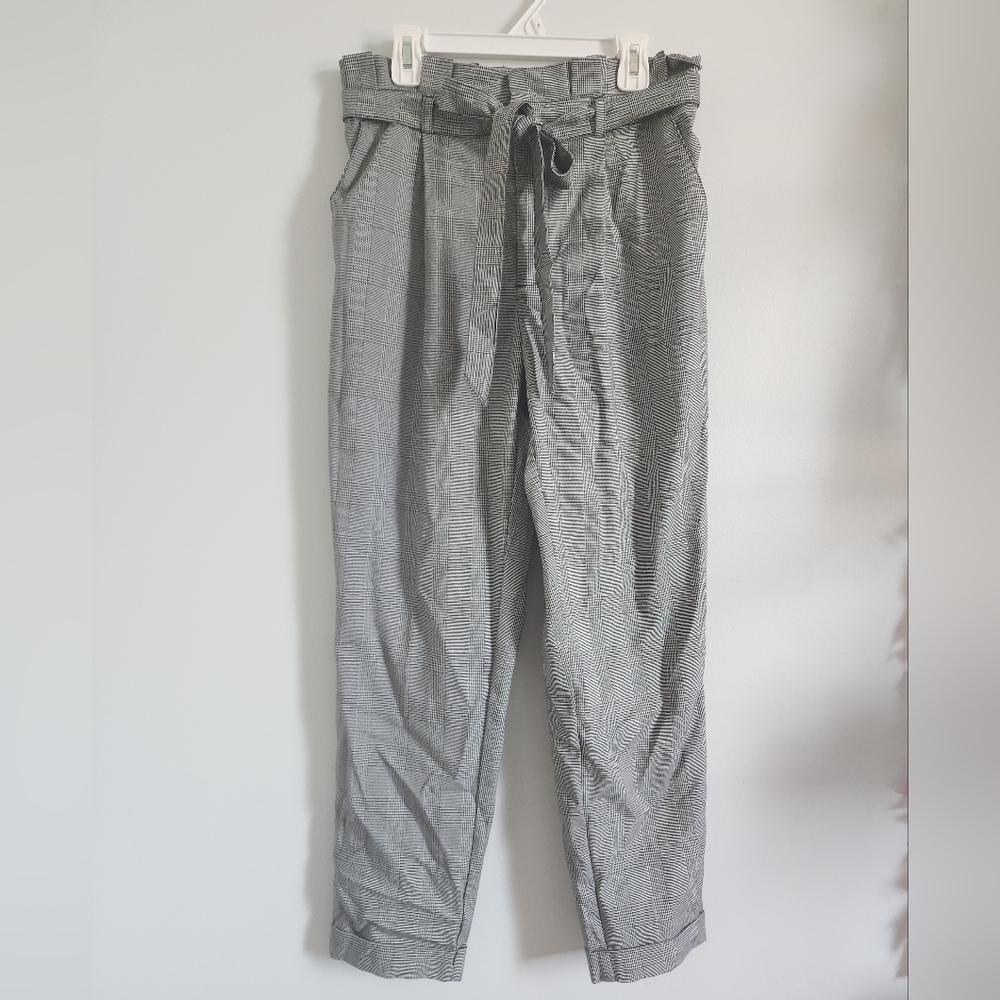 Women Gray Pants with Belt